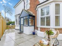 B&B Kent - The Railway Cottage - Stylish & Dreamy Home in the Heart of Whitstable - Bed and Breakfast Kent