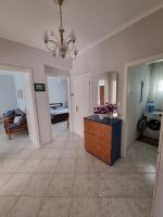 Apartamento con balcón