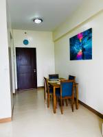 1 Bedroom Condo unit across Iloilo Convention Center - Ferienwohnung Iloilo City