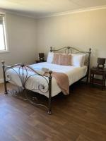 The Wooly Guesthouse - B&B Wagin