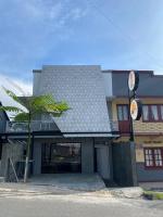 OTOUSAN HOUSE - Bed and Breakfast Bukittinggi