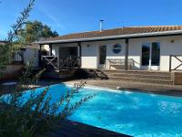 VILLA PALOMA maison moderne piscine chauffée - B&B