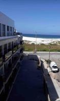 Pé na Areia Praia do forte Cama Queen Wifi Netflix - B&B Cabo Frio