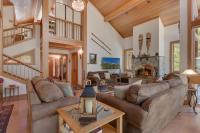 Creek Side- 4 Primary Suites, Hot Tub, Shuttle to Slopes, Pet Friendly - B&B Olympic Valley