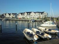 Hafenkiek 47 mit 2 Bädern und 2 Balkonen - B&B Karlshagen