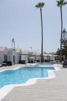 Casa Turquesa, shared pool - Chambres d’hôtes Puerto del Carmen