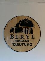 BERYL HOMESTAY - B&B Tarutung