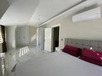 Appartamento con 3 Camere da Letto