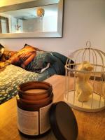 Kamer met Queensize Bed en Uitzicht op de Tuin