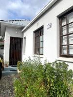 Milner Cottage: Digital Nomad Oasis - B&B