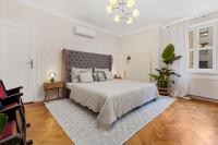 LAM Modern Art Apartment - AC - Free parking - B&B Bratislava