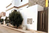 Two-Bedroom Apartment - Unique Privacy and Location - Ferienwohnung Riad