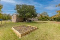 Pet friendly - steps to water! - B&B Salter Path