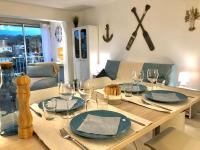 B&B Six-Fours-les-Plages - Le Brusc. Design, Parking, Wifi & Double Vue! - Bed and Breakfast Six-Fours-les-Plages