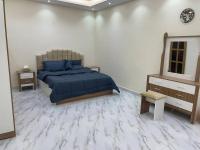 شاليه اوديتي راقي بمسطحات خضراء وغرفة نوم - Chambres d'hôtes Qufār
