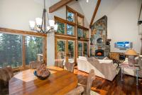 B&B Carnelian Bay - North Shore Bliss - 3 BR plus loft - Private Hot Tub - Bed and Breakfast Carnelian Bay