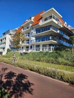 Sailors Beach VI Villa Jalina verwarmd zwembad in het hoogseizoen - Chambres d'hôtes Nieuport