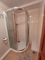 Apartamento con balcón