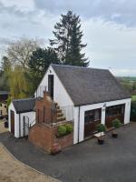 B&B Denstone - The Willow (Alton Towers, Animals, Peak District) - Bed and Breakfast Denstone