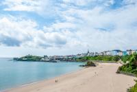 Beautiful Central Tenby Apartment with free parking - B&B Tenby
