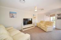 Beautiful 2 Bed Retreat 2 min walk to tramline - Chambres d'hôtes Gold Coast