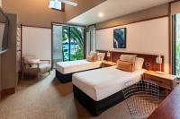 4 bedroom sea view front row villa – Villa 17