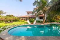 B&B Alibag - StayVista at Boho Banyan with Pvt Pool & Garden - Bed and Breakfast Alibag