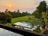 The Sangkih Villa Restaurant & Bar - B&B