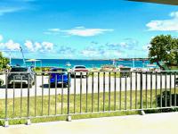 Brand New Modern Orient Bay Beachfront Rental - Bed and Breakfast