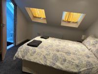 Deluxe Double Room with Shower