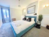 B&B Southbourne - Coastline Retreats - Stunning Sea View Apartment, Netflix - Bed and Breakfast Southbourne