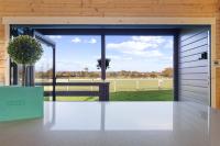 Nestledstays- The Farm Lodge - B&B Slindon