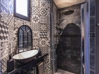 T2 rénové et cosy face aux thermes avec cour privative et équipements modernes - FR-1-401-272 - Chambres d'hôtes Cauterets