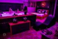 SUITE 785 Chambre Jacuzzi Sauna - B&B Montauban