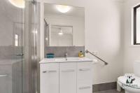 KozyGuru / Mt Gravatt East / 3 Bed House QMG030 - B&B Brisbane