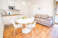 Umag center seafront seaview old town apartment 1 - B&B Umago