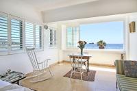 Dolphin Bay Studio with Sea Views - Chambres d'hôtes Le Cap