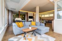 Superior One-Bedroom Apartment