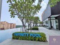 Modern Elegance Suite, 5 to 6 pax at Urban Suites Georgetown by SuperStay - B&B