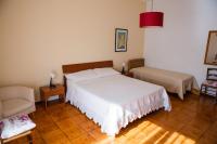 Chambre Triple avec Salle de Bains Privative