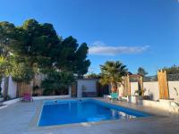 Magnifique villa individuelle climatisée 4 chambres avec piscine 11 m 5m - Ferienwohnung