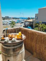Terrasse vue Mer et port, hyper centre - B&B