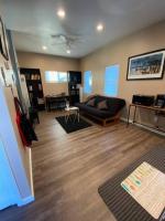 The studio apartment in Clairemont - New AC unit - B&B