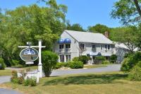 Captains Quarters Motel & Conference Center - Bed and Breakfast