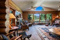 Swan River Lodge Home: Spacious, Hot Tub - Chambres d'hôtes Breckenridge