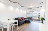 TuristMar - Amplio apartamento con gran terraza con vistas a solo 50m de la playa, Salou - Chambres d'hôtes Salou