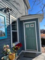 Beautiful Townhouse, 2 bedrooms, 2 bath - Bed and Breakfast