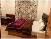 B&B Pahlgām - Hotel Amarnath Palace, Pahalgam - Bed and Breakfast Pahlgām