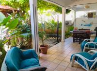Habitation SANTOS 6 personnes Terre de Haut Les Saintes - Bed and Breakfast