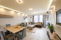 M & M Arena - B&B